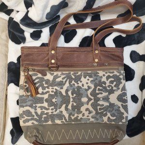 Myra Shoulder Bag / Camo Print